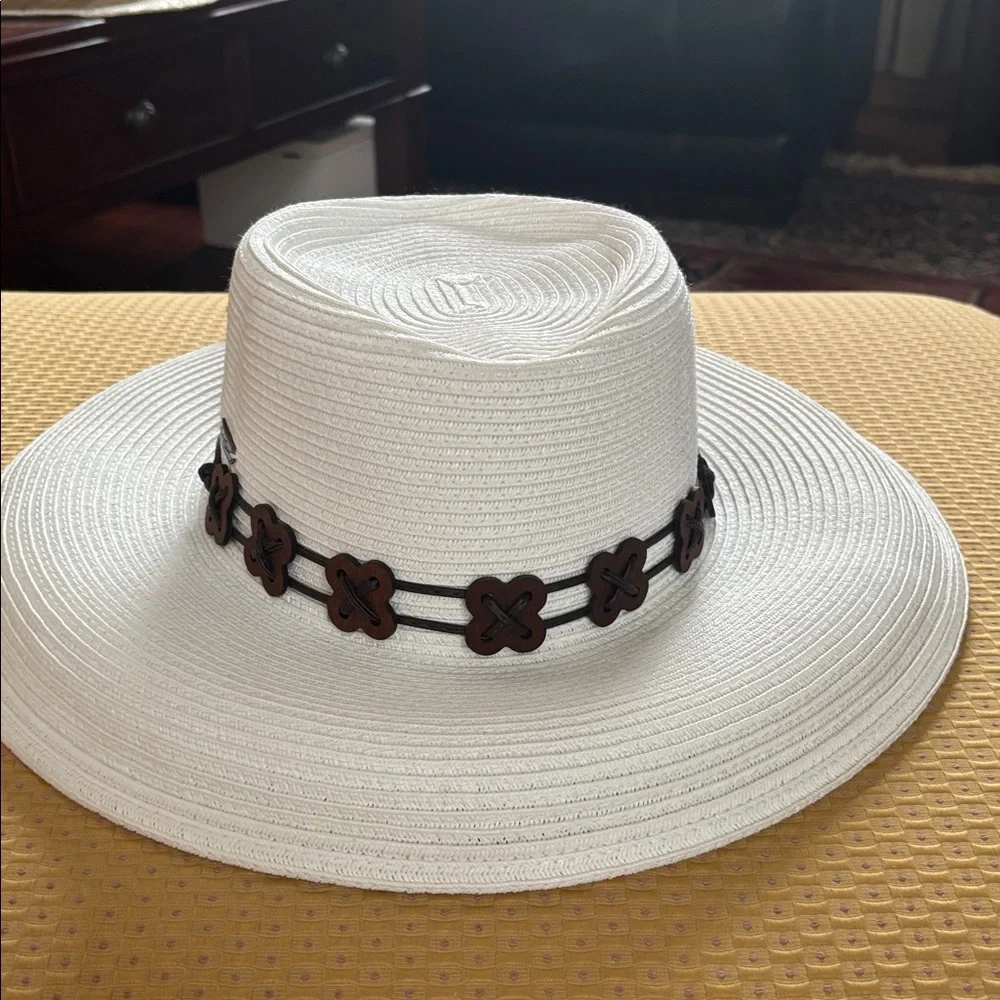 Sunhat - Picture 3 of 5